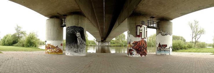 Graffiti unter der Main-Bruecke der B519
© 2005 Dieter Seibel