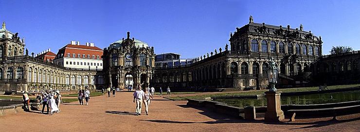 Inside the Zwinger-Castle of Dresden
© 2003 Sascha Ringel