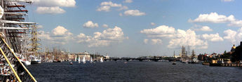 St.Petersburg. Neva river, Regata
© 2009 Elmira