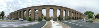 Alexandrina Aqueduct; Viale Palmira Togliatti, Rome, Italy
© 2008 John Puffer