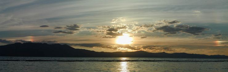 Sunset at Lake Tahoe, California
© 2000 Eduardo Suastegui