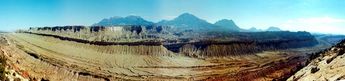 Waterpocket Fold and Henry Mountains, Utah
© 2001 Steve Wolfe