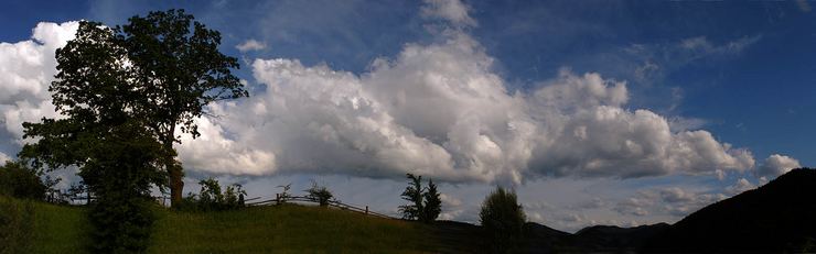 White Clouds, near Piatra Neamt, Moldavia, Romania, Eastern Europe
© 2005 Florin Mihai