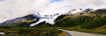 Worthington Glacier  - near Valdez Alaska
© 2005 Ray Holbrook