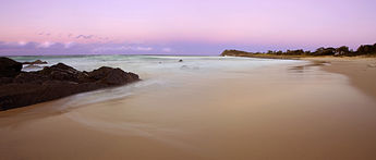 Pebbly Beach Forster NSW Australia
© 2005 Craig Mason