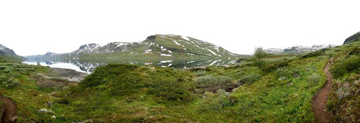 Nina hiking. Jotunheimen, Norway.
© 2015 Knut Dalen