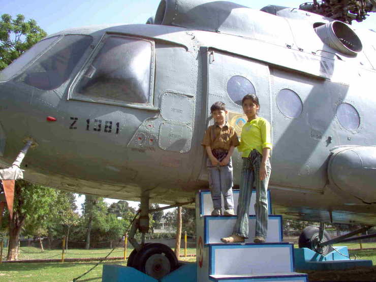 Our first Air journey
© 2006 dinesh Singh Rawat