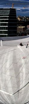 Panorama of a person taking pictures at the roof of The Norwegian Opera & Ballett
© 2008 Knut Dalen