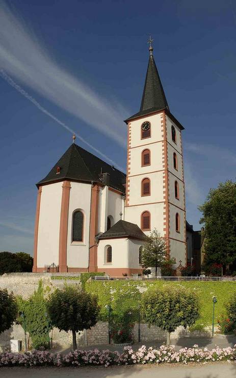 Catholic parish church to Hochheim at the Main
Katholische Pfarrkirche zu Hochheim am Main
© 2005 Dieter Seibel