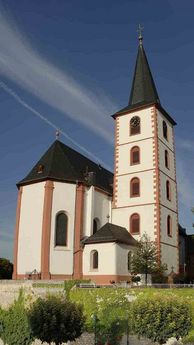 Catholic parish church to Hochheim at the Main
Katholische Pfarrkirche zu Hochheim am Main
© 2005 Dieter Seibel