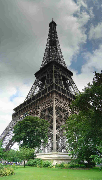 La Tour Eiffel
© 2005 Pascal Fernandez, panoblofeld-60@yahoo.fr